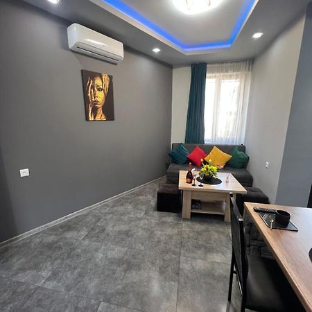 Comfortable Apartment Комфортные Апартаменты Self Check In Yerevan Bagian luar foto