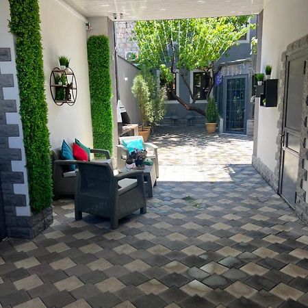 Comfortable Apartment Комфортные Апартаменты Self Check In Yerevan Bagian luar foto