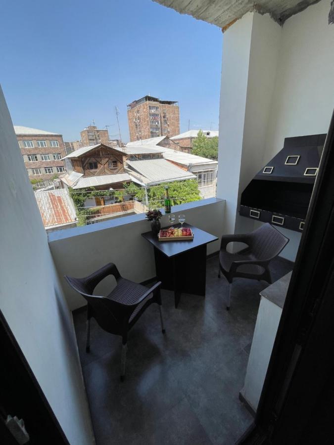 Comfortable Apartment Комфортные Апартаменты Self Check In Yerevan Bagian luar foto