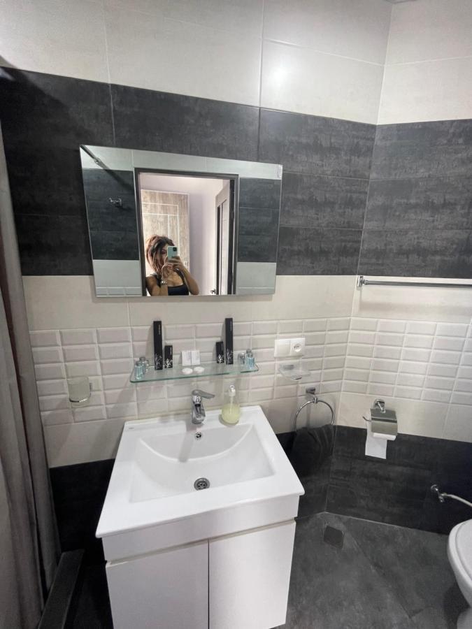 Comfortable Apartment Комфортные Апартаменты Self Check In Yerevan Bagian luar foto