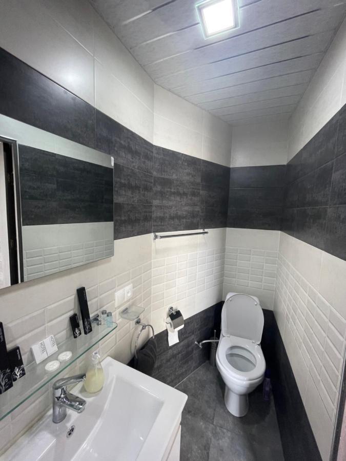 Comfortable Apartment Комфортные Апартаменты Self Check In Yerevan Bagian luar foto